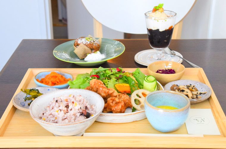 cafe Kotonaki - 100% Vegan Cafe in Himeji | Vegetable-packed lunches, healthy sweets, and takeout available!